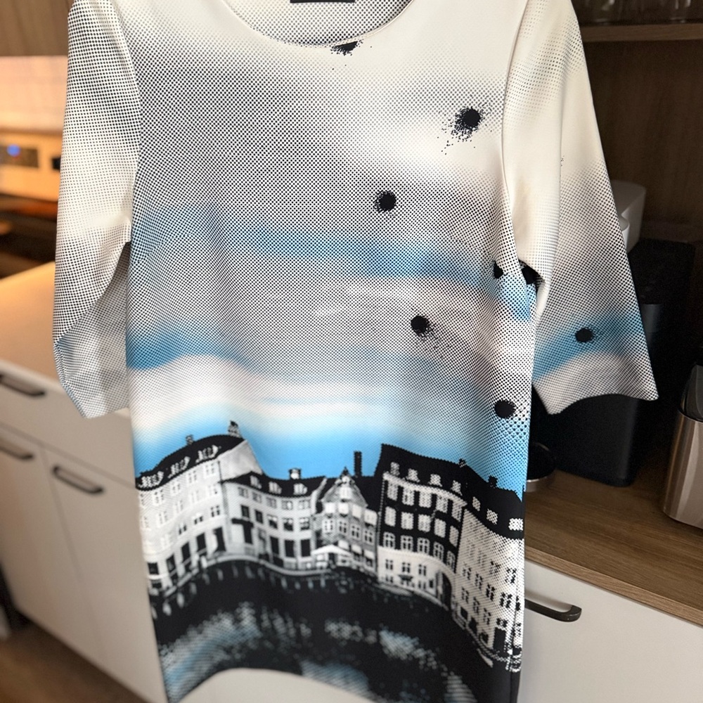Cop.Copine Artistic Blue and White Tunic